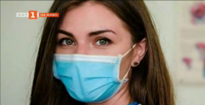 Студентка по медицина във Варна стана доброволец в болницата в Търговище