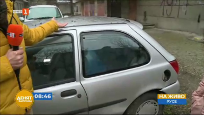 Община Русе премахва старите коли от улицата
