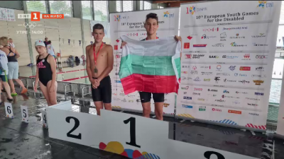 Момче с аутизъм стана европейски шампион по плуване