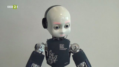 Възможно ли е поглед на хуманоиден робот да въздейства на човешката психика