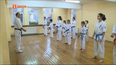 Деца от Русе с призови места на състезание по карате