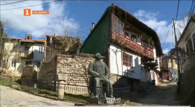 Историите, които разказва улицата с жълтите павета във Велико Търново
