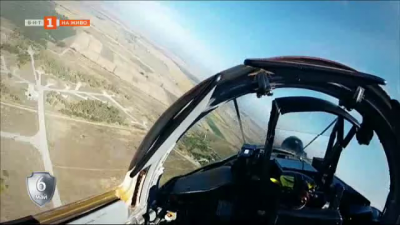 Мисия в небето - българските пилоти на изтребители в Деня на армията 