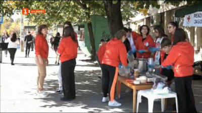БЧК във Велико Търново помага със 120 обяда на хора в нужда
