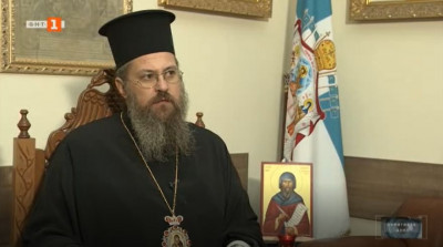 За традицията да се пренасят мощи разказва Белоградчишкия епископ Поликарп