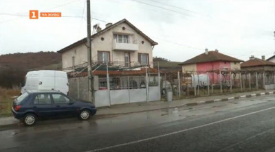 Домовете на хората в село Мурсалево се наводняват заради остарял имот