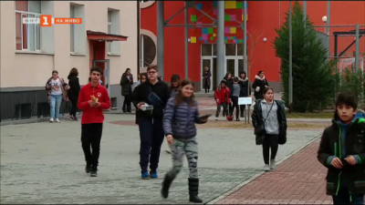 Ще успеят ли да оформят срочните оценки в Пловдив?