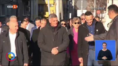 Лидерът на Български възход Стефан Янев и кандидатите за депутати от Бургас се срещнаха със симпатизанти