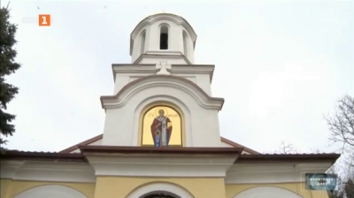 В храм Св. Николай Чудотворец в Дупница бе възстановено богослужението