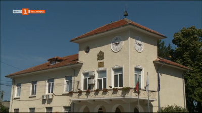 Часовникът в село Тетово заработи отново след години прекъсване