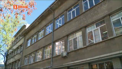 С алея на занаятите професионална гимназия в Русе отбелязва 100-годишнината си
