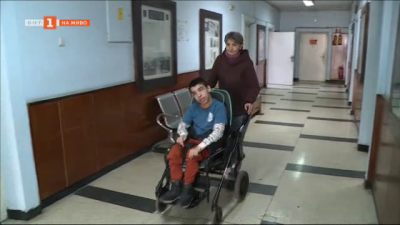 Речено-сторено: Асансьорът за деца с увреждания в русенското училище Тома Кърджиев вече работи