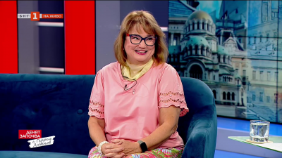 Помните я от телевизията, а днес чете приказки онлайн: Лили Вучкова