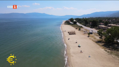 На плаж в Гърция – преди и след приемането на еврото