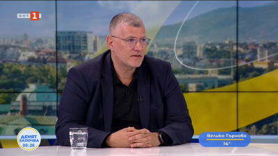 Какви фигури описват пептидите? 