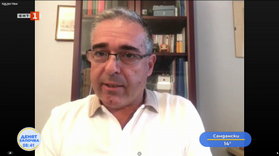 Протестите във Франция срещу политиката на Макрон