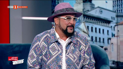 Устата е Цапнат в устата и ще го покаже в стендъп шоу в зала 1 на НДК