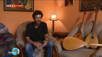 Историята на Симеон Гранитски, който сам изработва и реставрира инструментите си