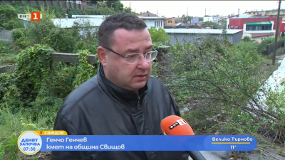 Къщи в Свищов пропаднаха заради свлачище 