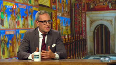 Разговор с доц. Кирил Карталов за новата му книга „Цветята на нациите. Пилигрими по Камино де Сантяго