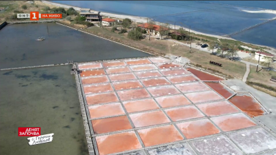 Запазената марка на Поморие - как се добива морска сол?