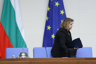 Наталия Киселова подаде оставка като председател на НС