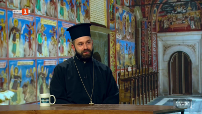 Благотворителна акция на отец Спас Рангелов за децата от Преходно жилище във Враца