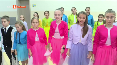 “Калпазани” на 30 години: С песен животът е по-лесен или как се израства с вокална група