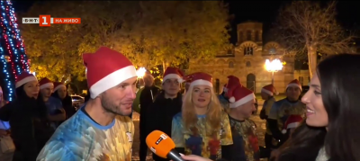 С коледни шапки: Традиционен полумаратон в Несебър