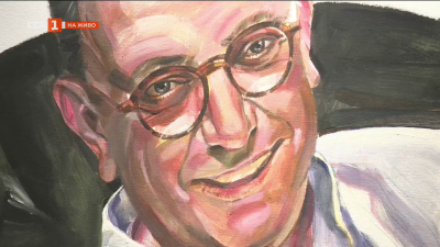 Серия от портрети в изложбата „Избраните“ на художника Христо Алексиев