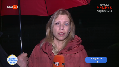 Пет месеца от шахта за дъждовна вода изтичат отпадни води