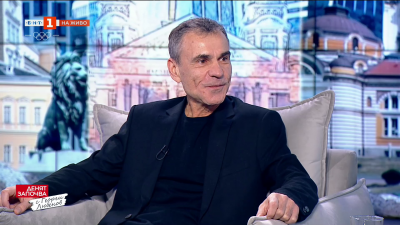 Той няма умора и прави по няколко неща наведнъж: Влади Въргала