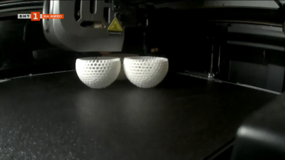 Академия в Пловдив прави физиката разбираема и интересна за учениците