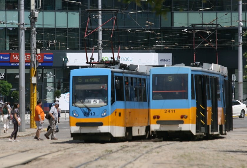 Woman dies after being hit by tram in Sofia