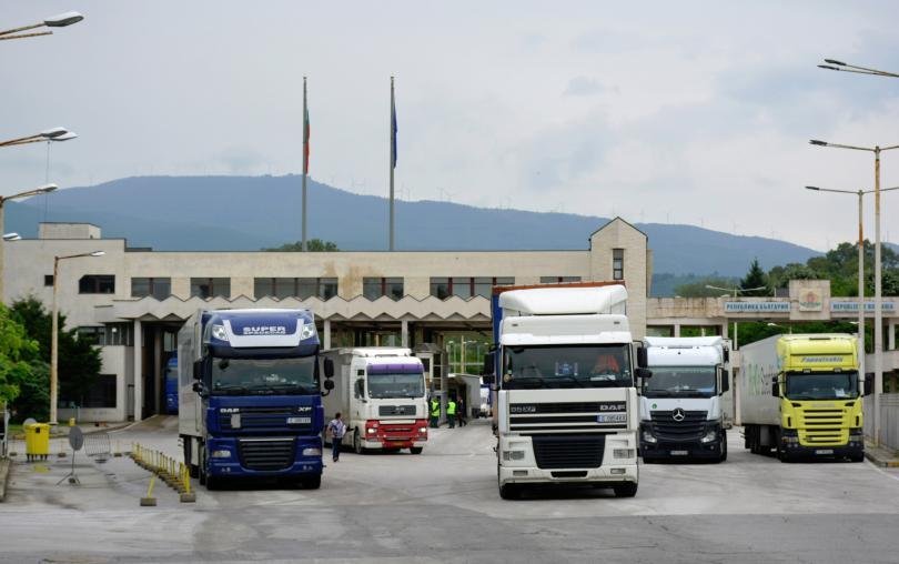 bulgarian companies again demand opening ilinden exohi border crossing lorries