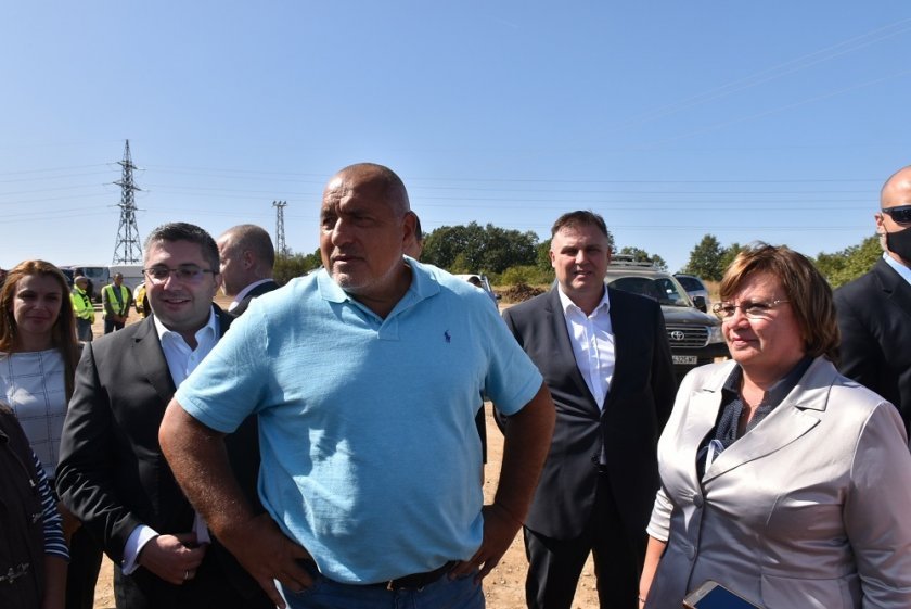 borissov inspects progress construction hemus motorway near pleven