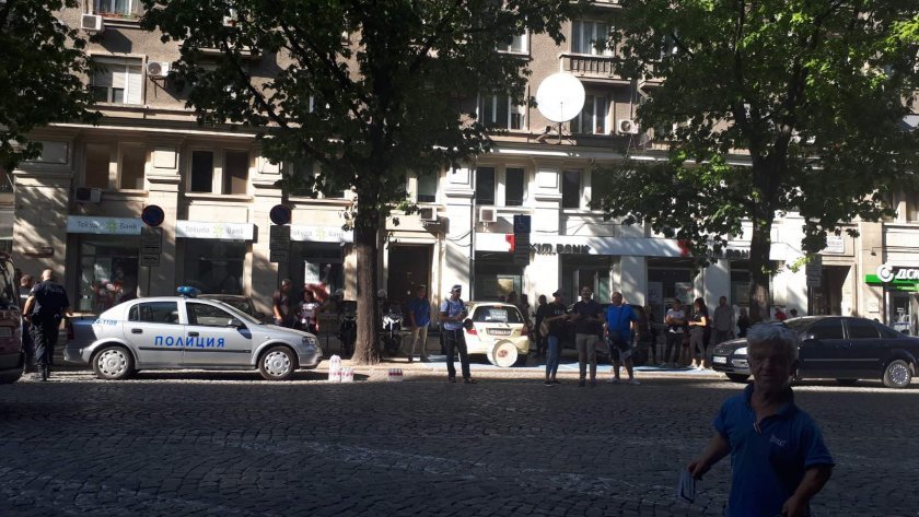 protesters blocked traffic dondukov blvd sofia