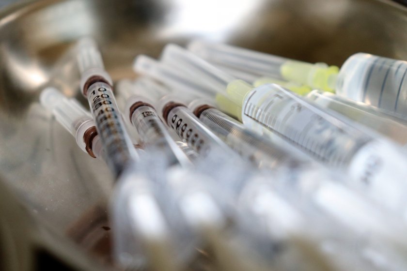 Ще има ли достатъчно противогрипни ваксини за желаещите