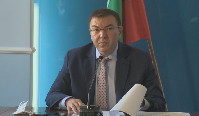 news briefing coronavirus bulgaria doctors exhausted health minister warns