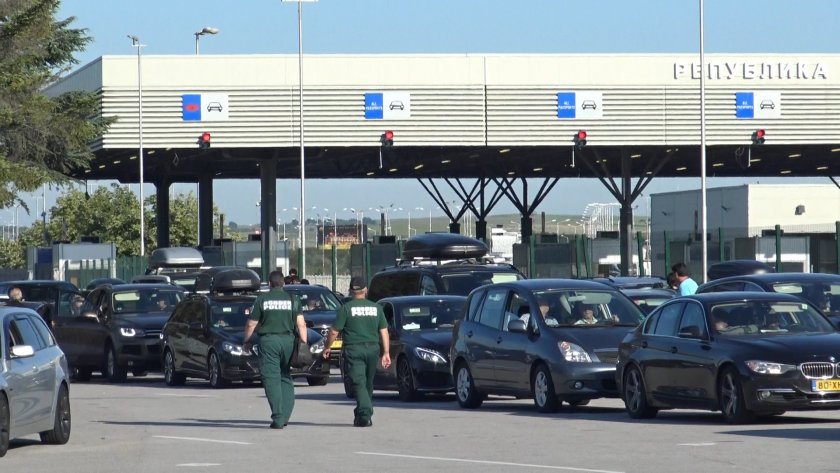 border police customs officers detained anticorruption operation kapitan andreevo border crossing