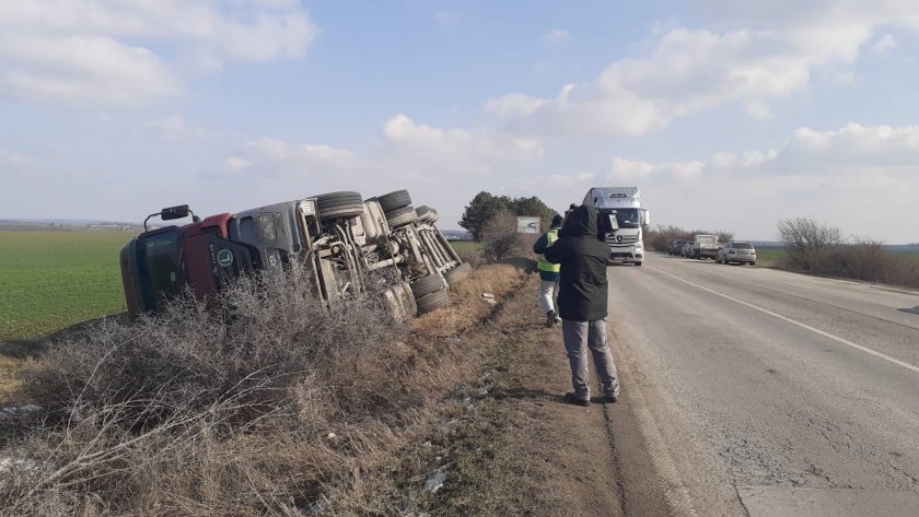 strong winds rousse area overturn lorries