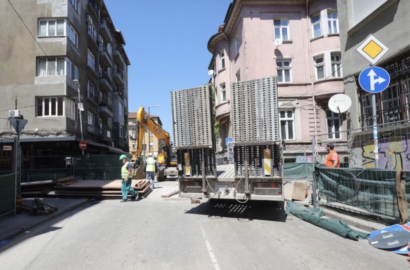 Как върви ремонтът на улица „Шишман“ в София