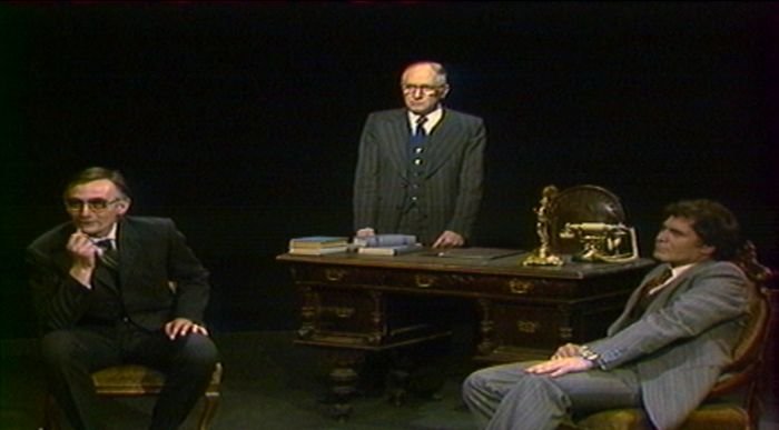 Съдията и жълтата роза