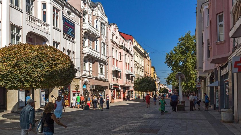 Главната улица на Пловдив - най-дългата пешеходна зона в Европа