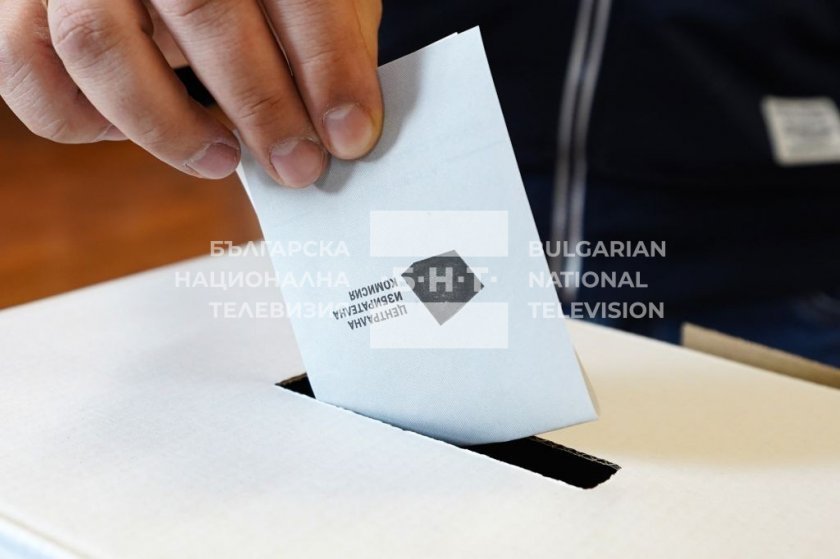 november parliamentary presidential elections voter turnout 1100