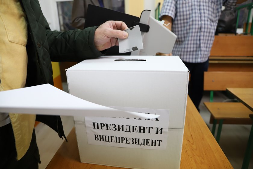 presidential elections results based 100 ballots processed rumen radev won 6672 votes anastas gerzhikov ndash 3180