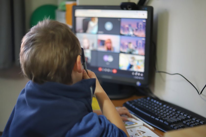 Как се отразява онлайн обучението на децата със синдром на Даун