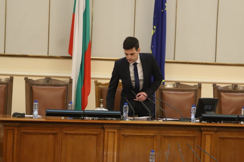 speaker bulgariarsquos parliament convenes extraordinary sitting january