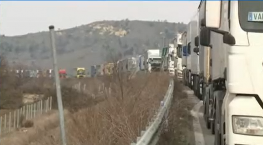 long queue lorries kulata border crossing