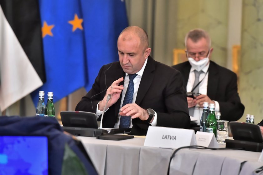 bulgariarsquos president radev participates meeting poland